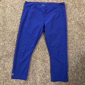 Athlete like new workout 3/4 length leggings
